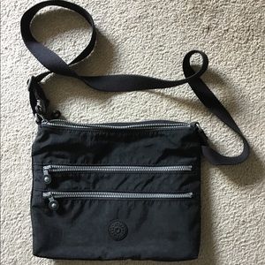 Kipling Alvar crossbody